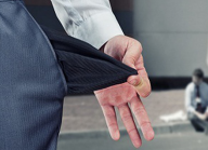 8 thói quen khiến bạn vẫn nghèo dù có thu nhập khá